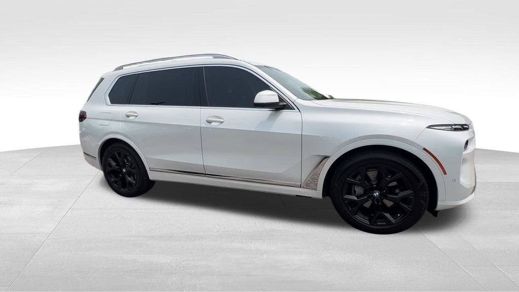 Used 2026 White BMW xDrive40i image 6