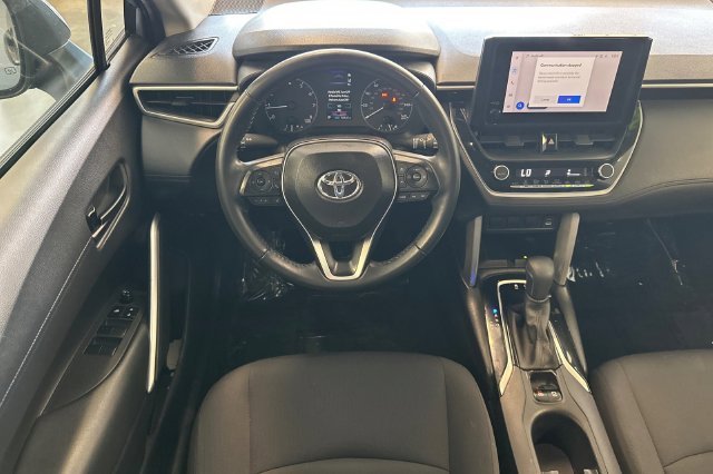 Certified Used 2025  Toyota LE image 18