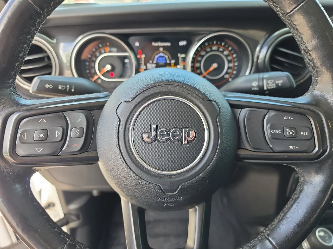 Used 2020 Bright White Clearcoat Jeep Altitude image 33