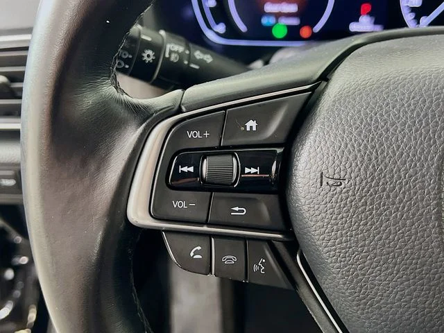 Used 2020 Black Honda EX-L image 13