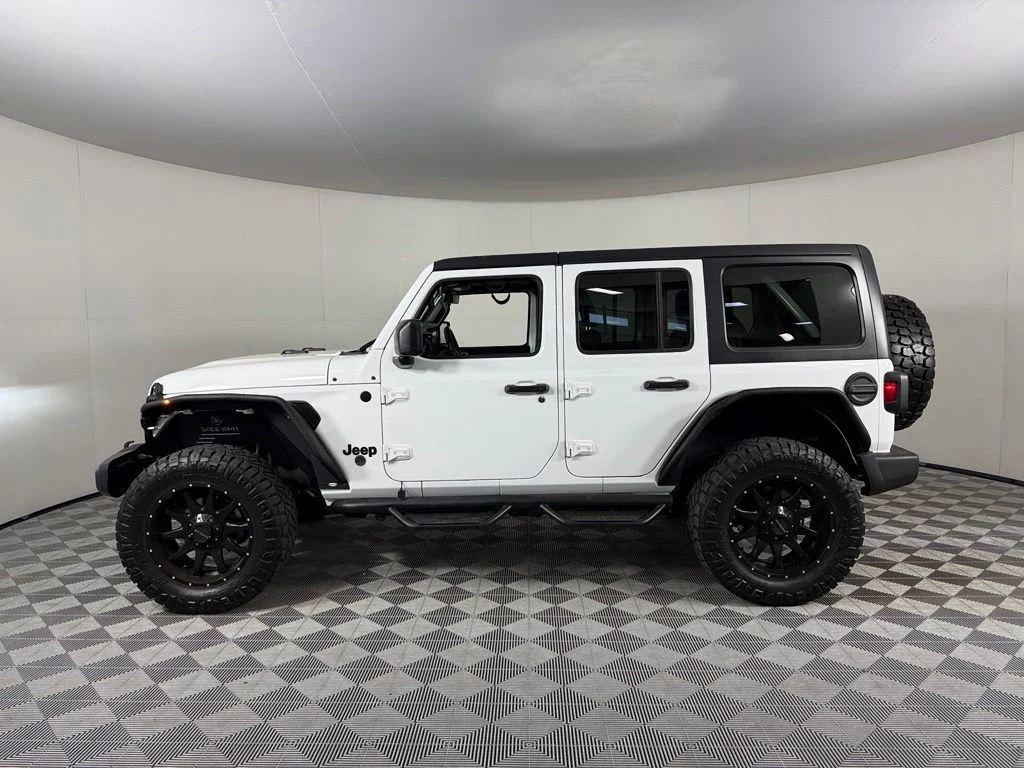 Used 2021 White Jeep Unlimited Willys image 8