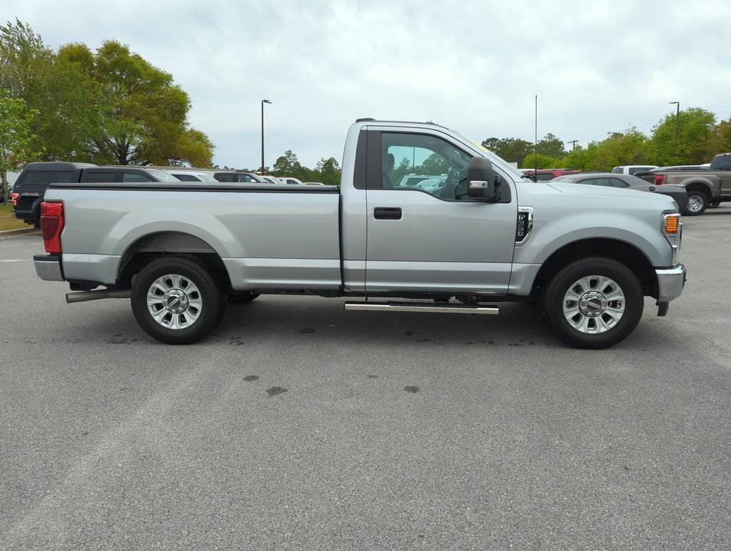 Used 2022 Silver Ford XLT image 4
