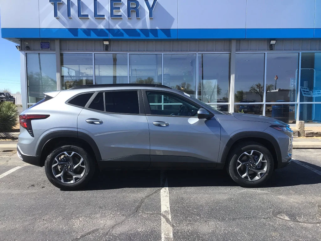 2026 Chevrolet Trax LT's photo