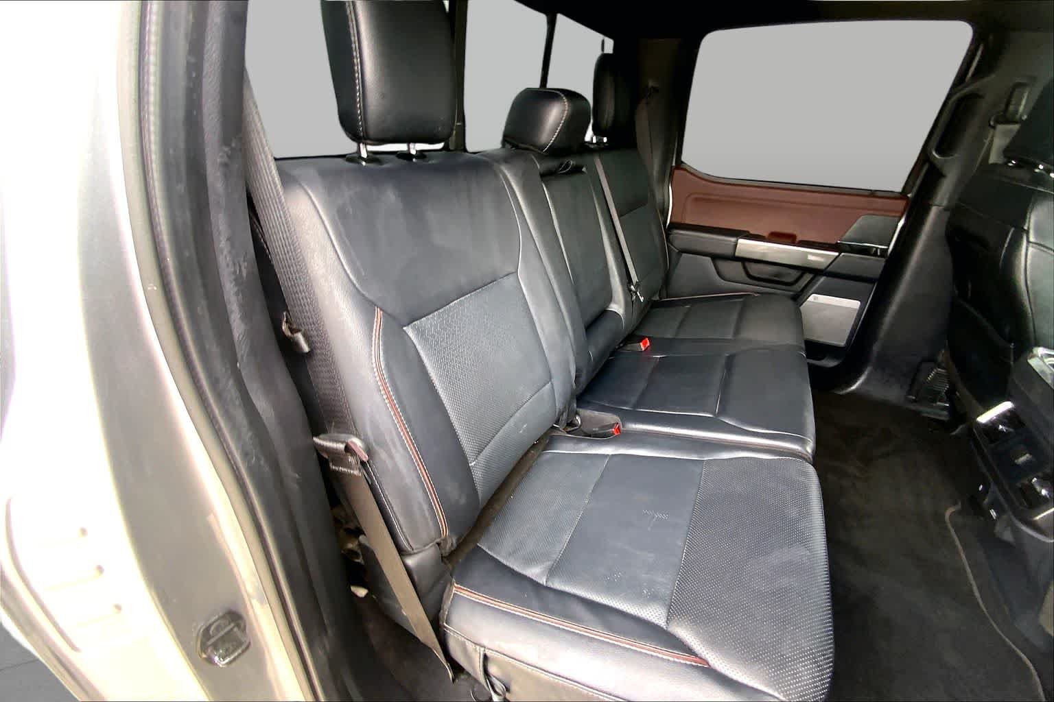 Used 2023 Iconic Silver Metallic Ford LARIAT image 19