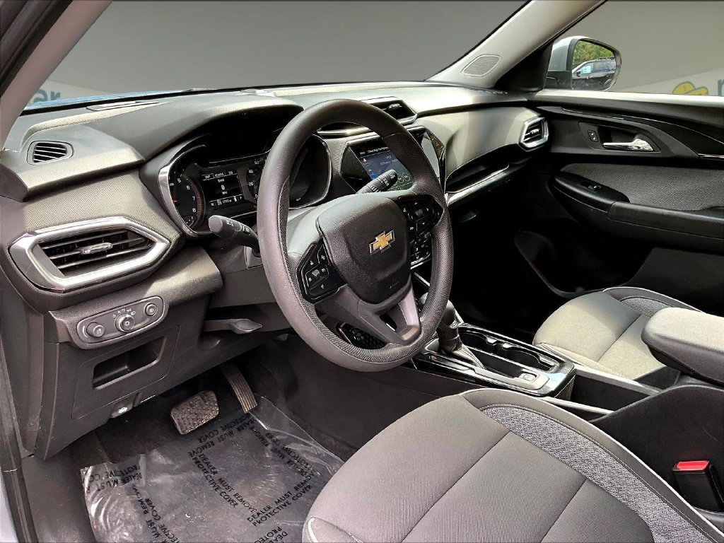 Used 2023 STERLING GRAY METALLIC Chevrolet LT image 12