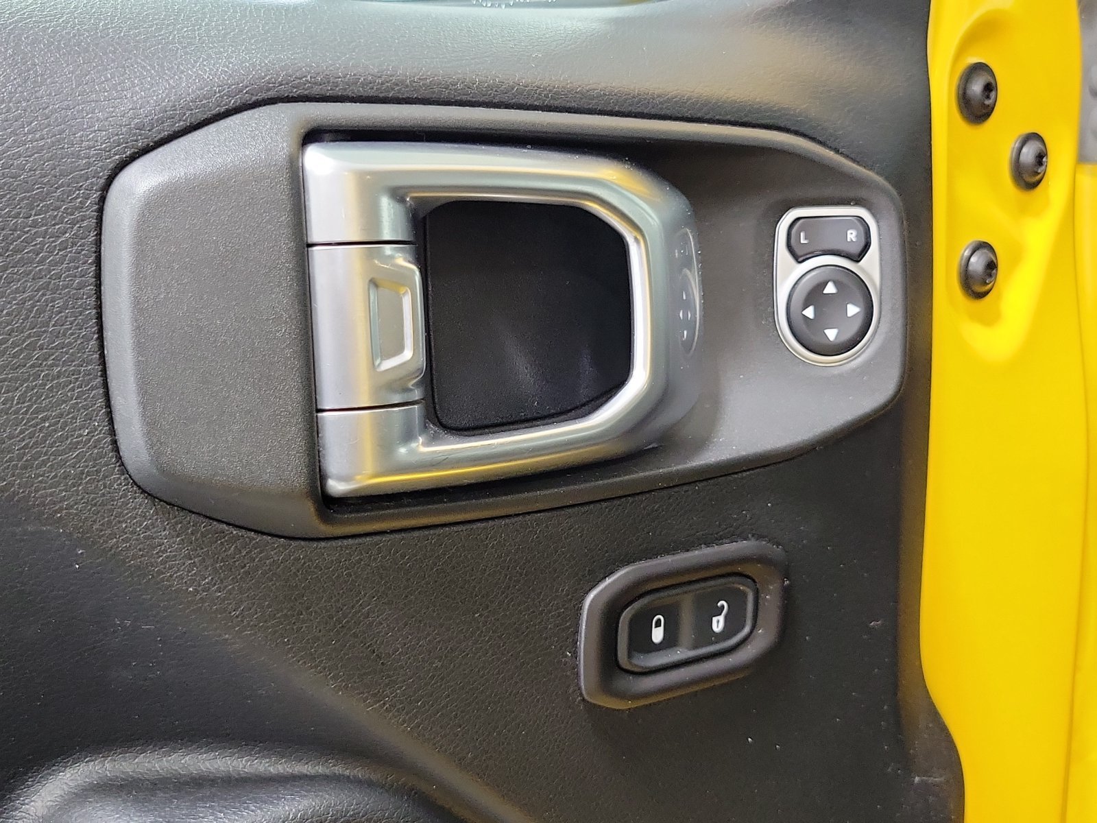 Used 2019 Yellow Jeep Unlimited Sport S image 7