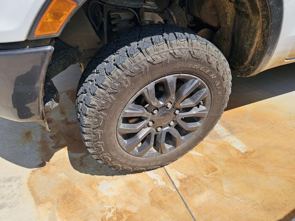 Used 2019 White Ford XLT image 11
