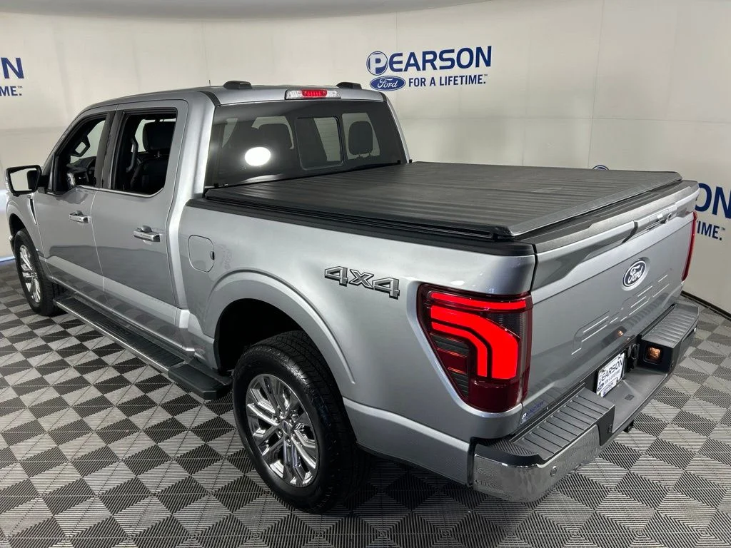 Used 2025 Silver Ford Lariat image 9