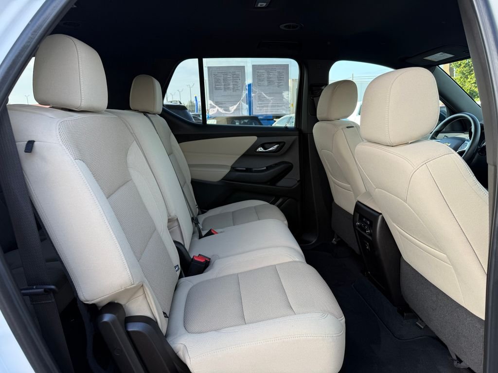 Used 2022 White Chevrolet LS image 13