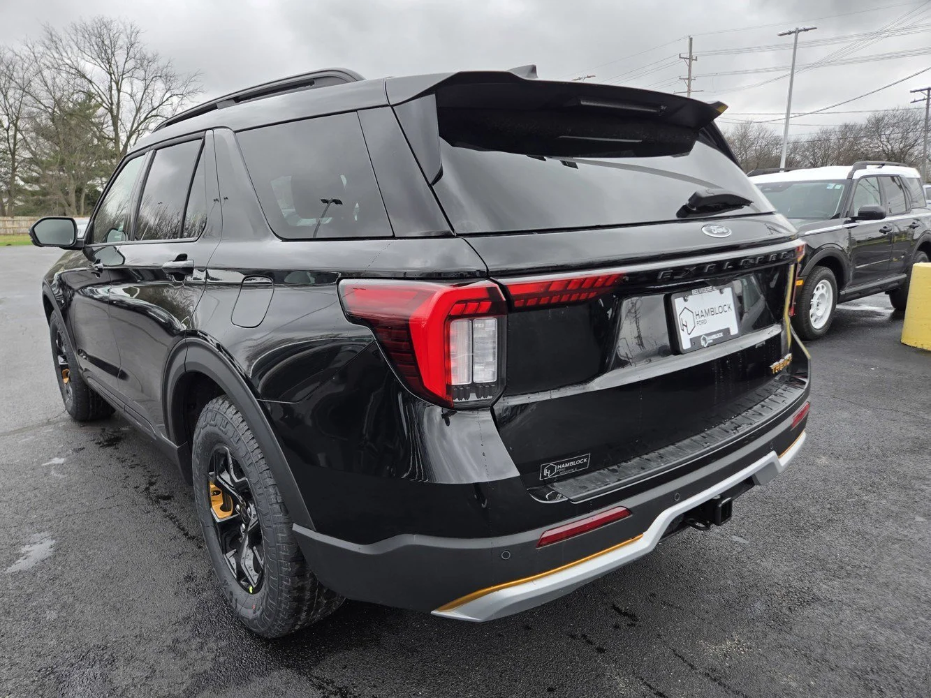 New 2026 Agate Black Metallic Ford Tremor image 4