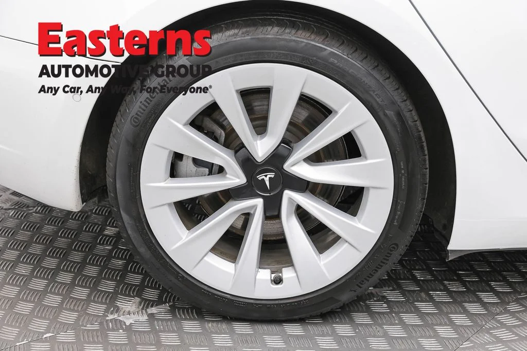 Used 2021 White Tesla Standard Range Plus image 24