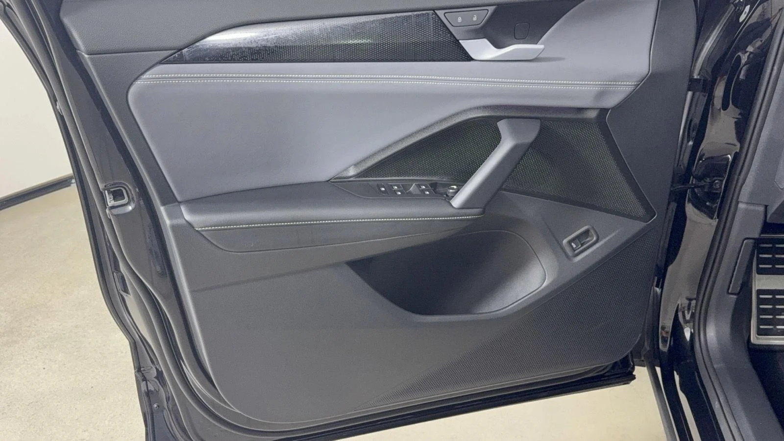 New 2026 BLACK VOLKSWAGEN  image 10