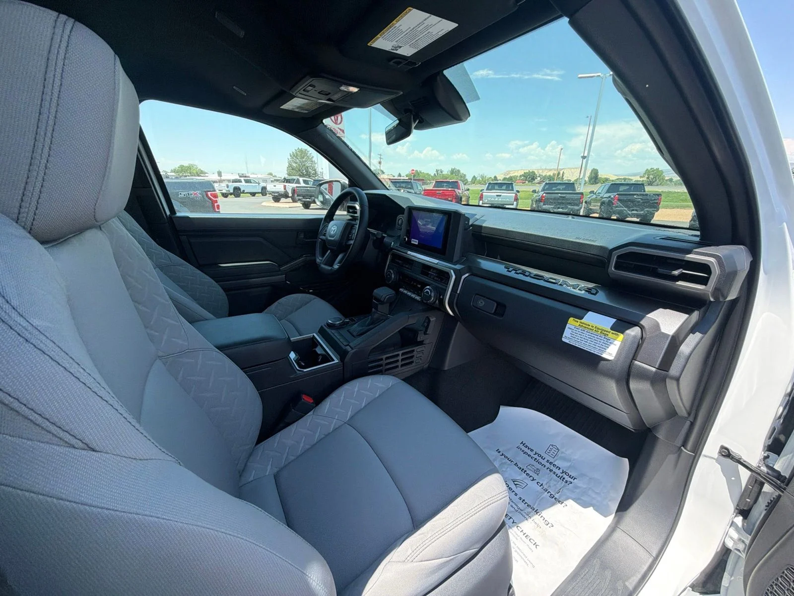 New 2026 Ice Cap Toyota SR5 image 28