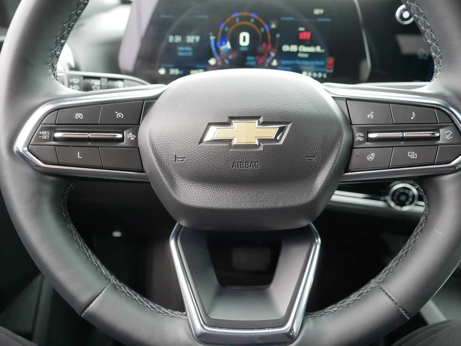 2025 Chevrolet Equinox LT - Photo 25