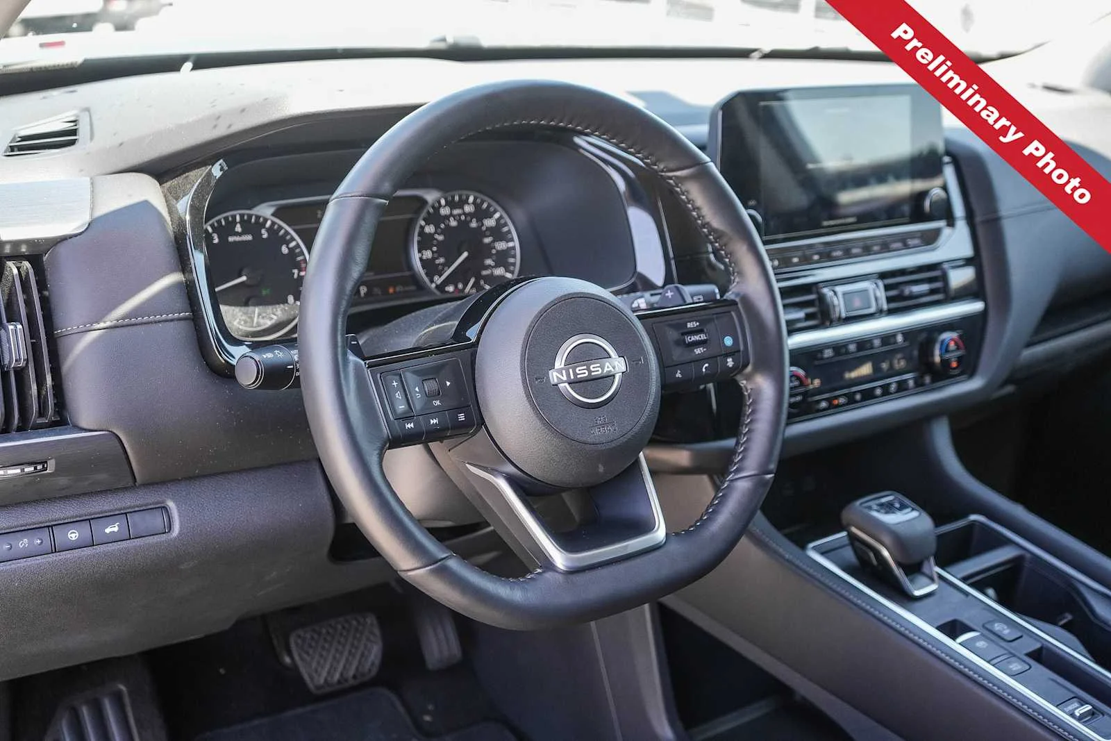 Certified Used 2025 Gun Metallic Nissan SL image 14