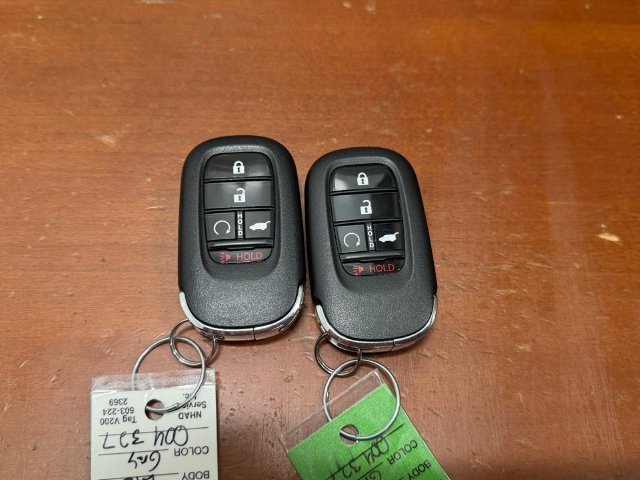Used 2024 Gray Honda EX-L image 39