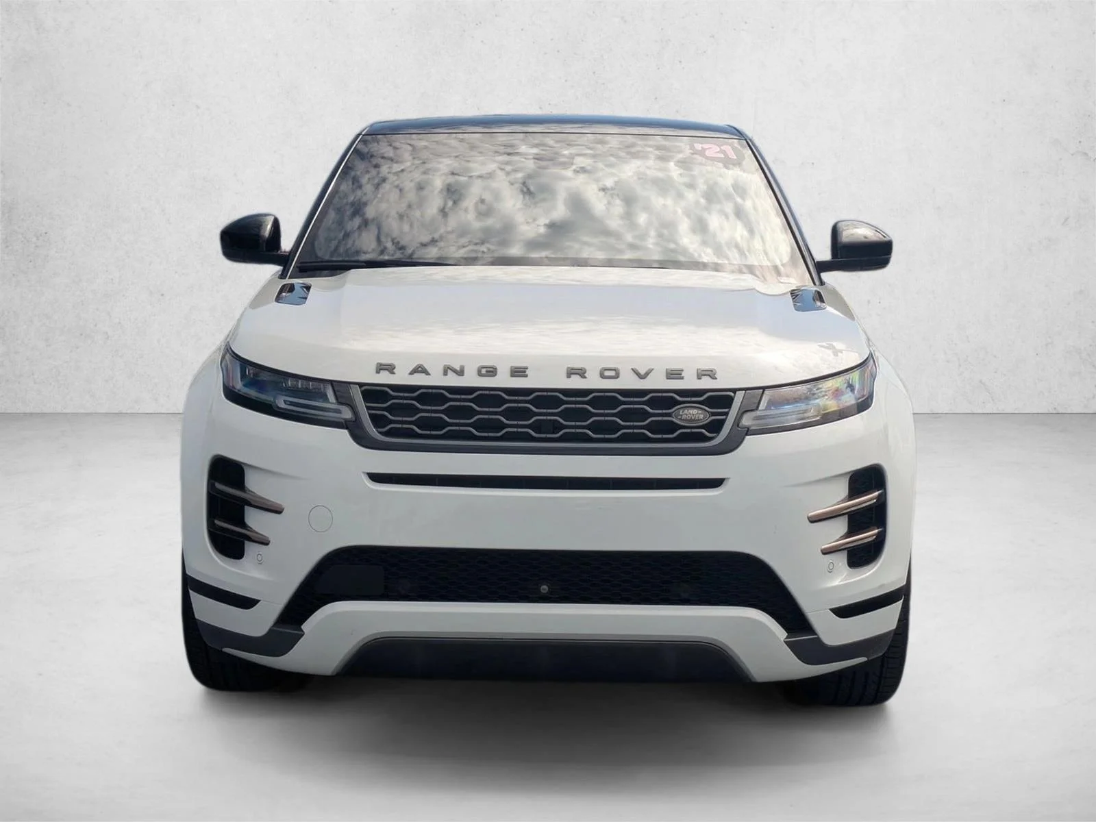 Used 2021 Yulong White Metallic Land Rover R-Dynamic S image 2