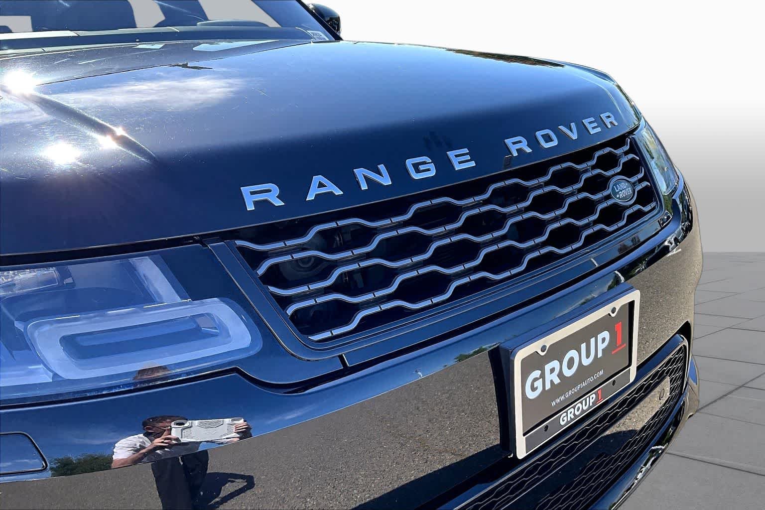 Used 2020 Borealis Black Metallic Land Rover HSE image 29