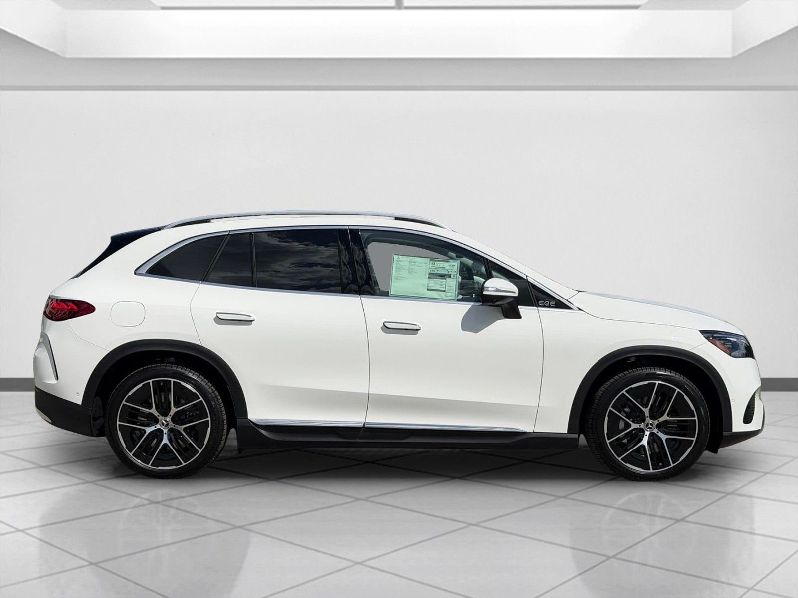 New 2027 Polar White Mercedes-Benz EQE 320+ image 2