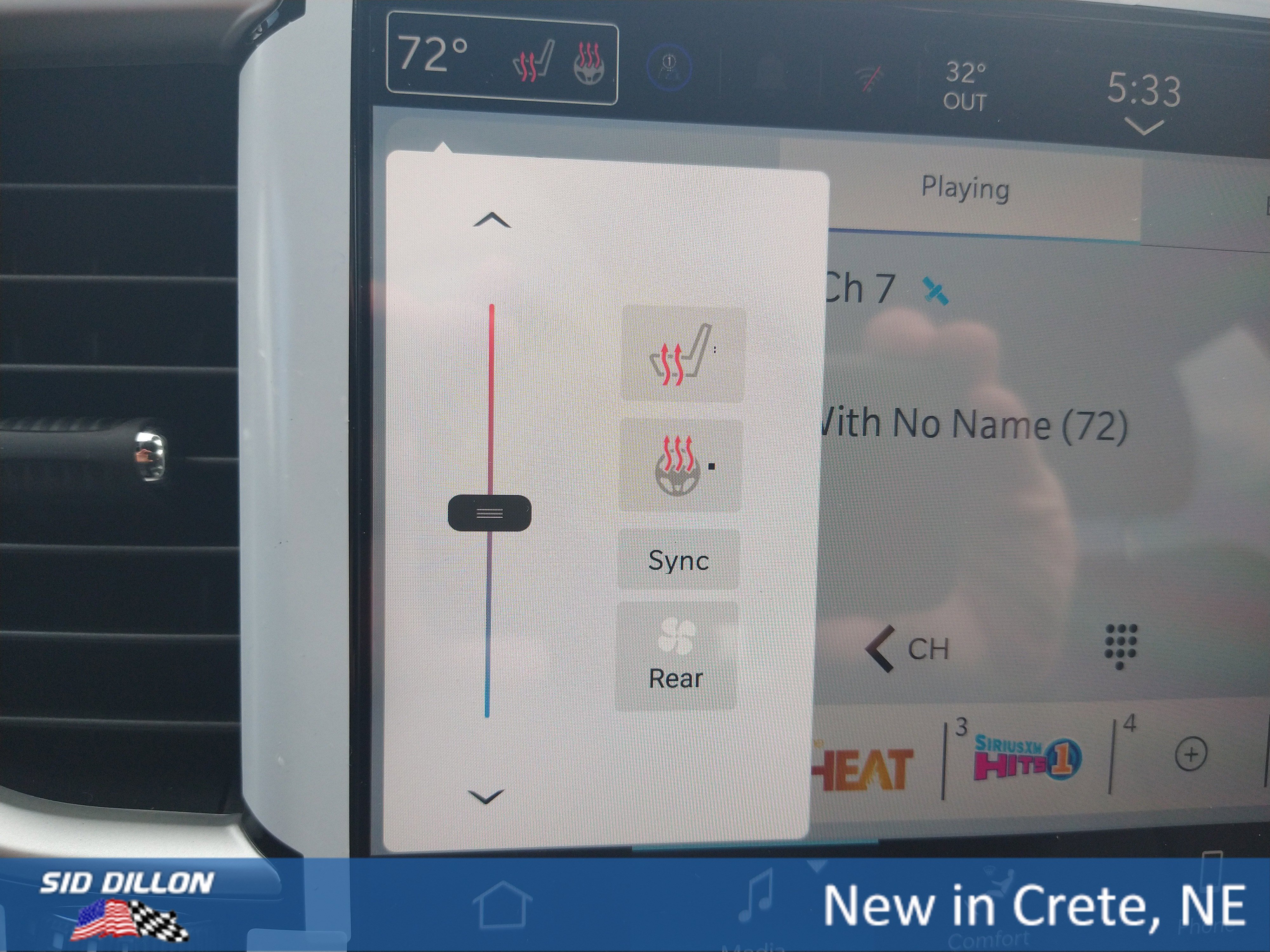 New 2026 Bright White Clear-Coat Exterior Paint Chrysler Select image 8