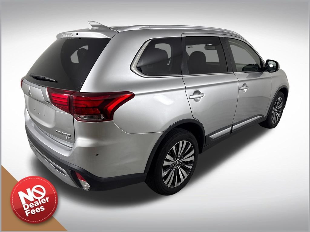 Used 2019 Gray Mitsubishi SEL image 3