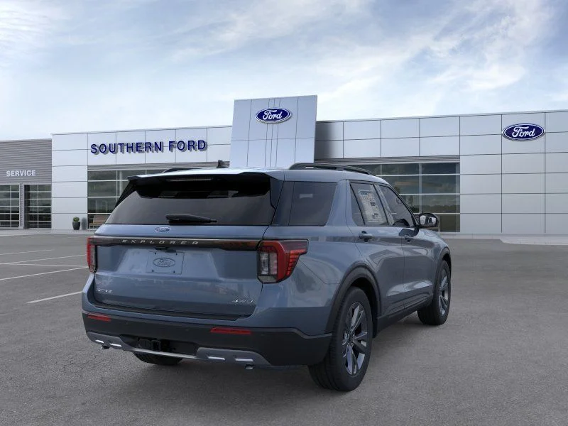 New 2026 Vapor Blue Metallic Ford Active image 9