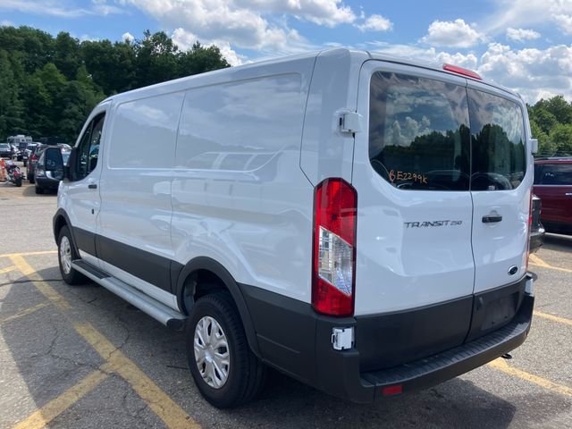 Used 2025 Oxford White Ford Base image 3