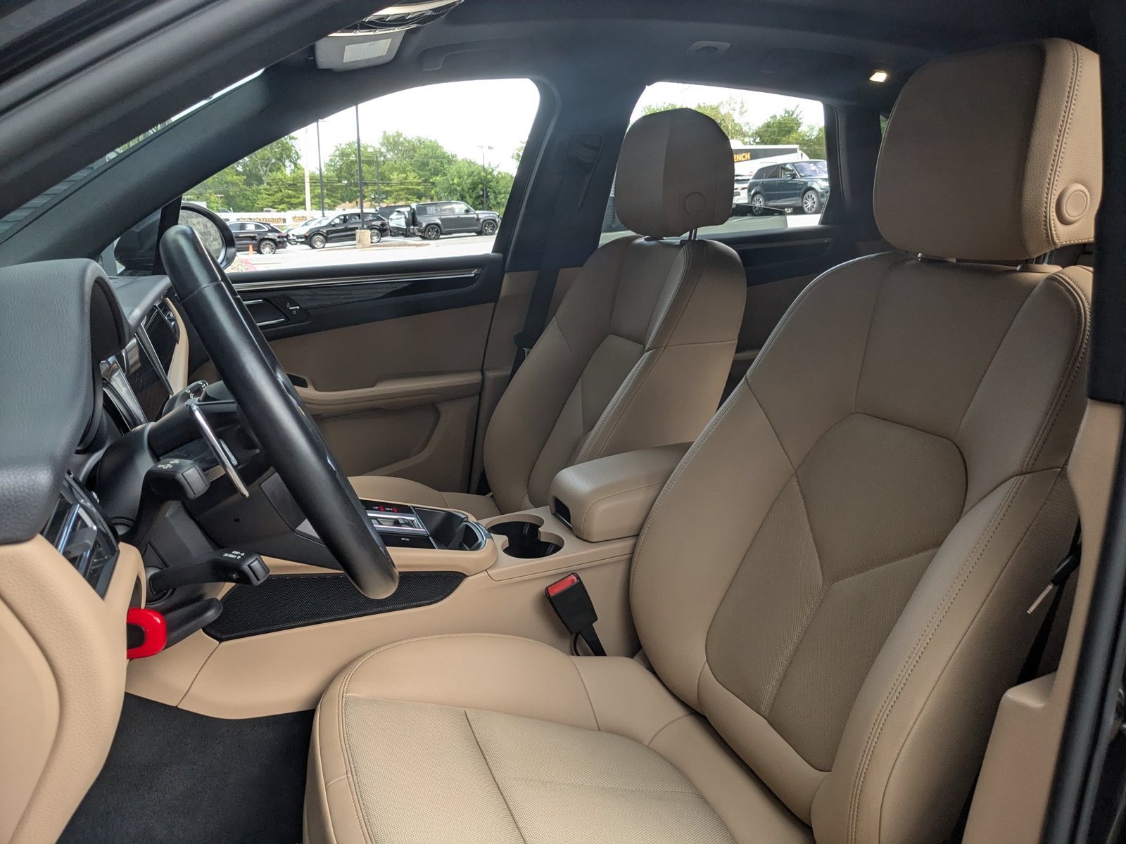 Used 2023 Volcano Grey Metallic Porsche  image 5