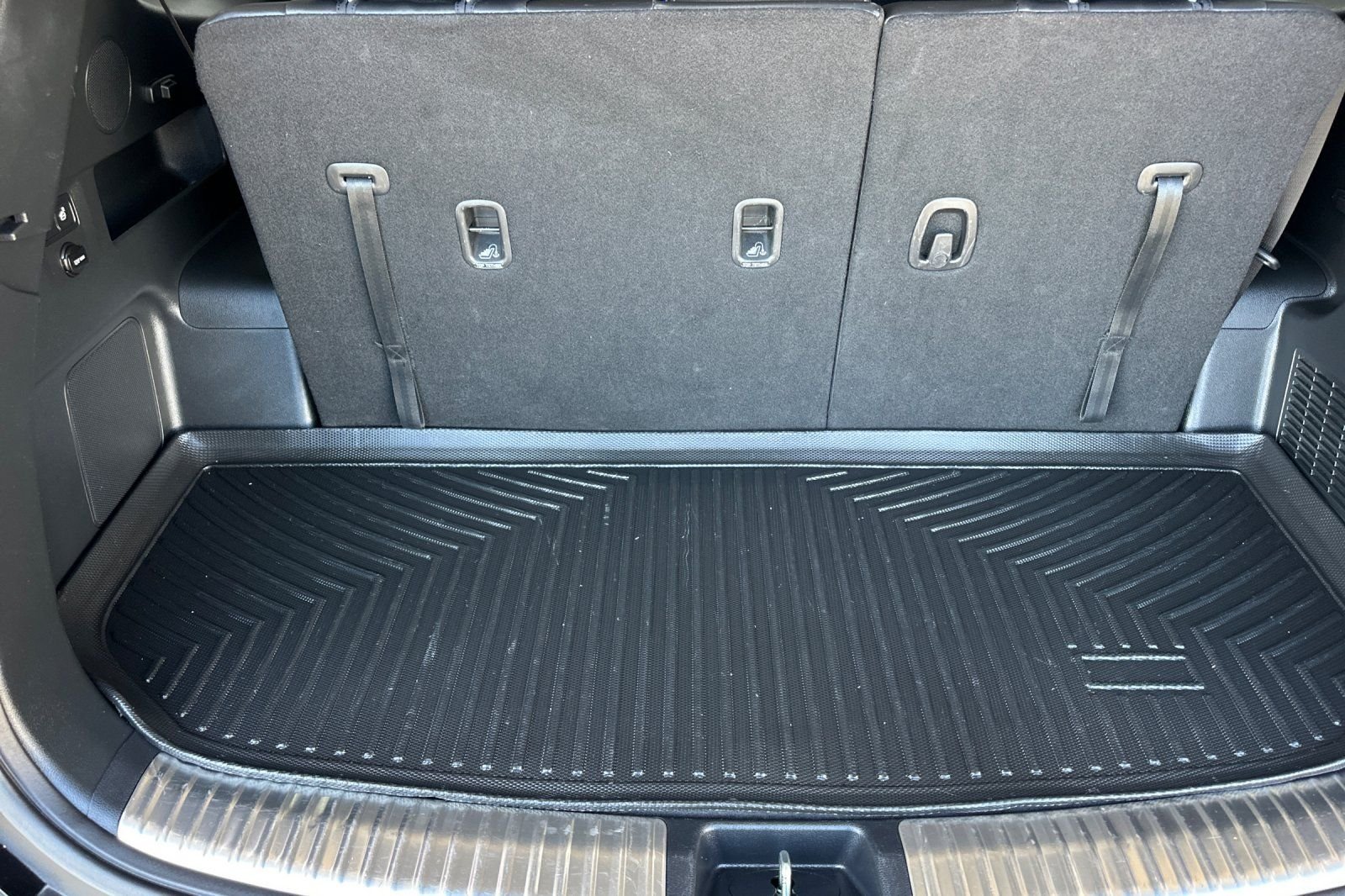 Used 2022 Black Kia SX image 17