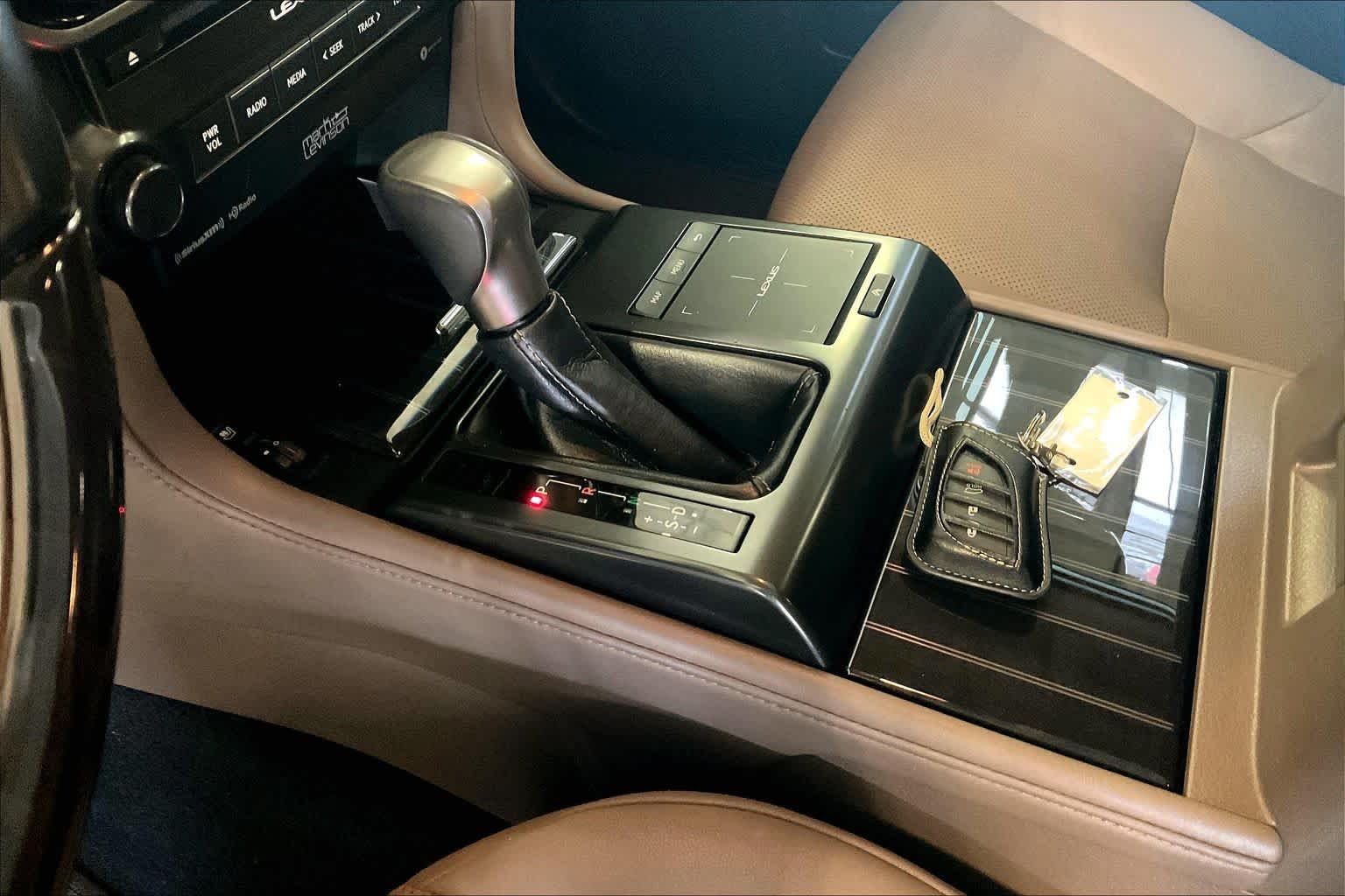 Used 2023 Eminent White Pearl Lexus Premium image 14