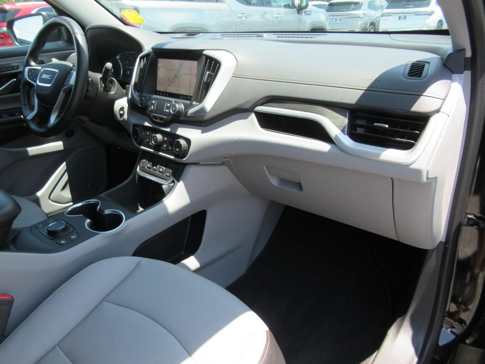 Used 2021 EBONY TWILIGHT METALLIC GMC SLT image 11