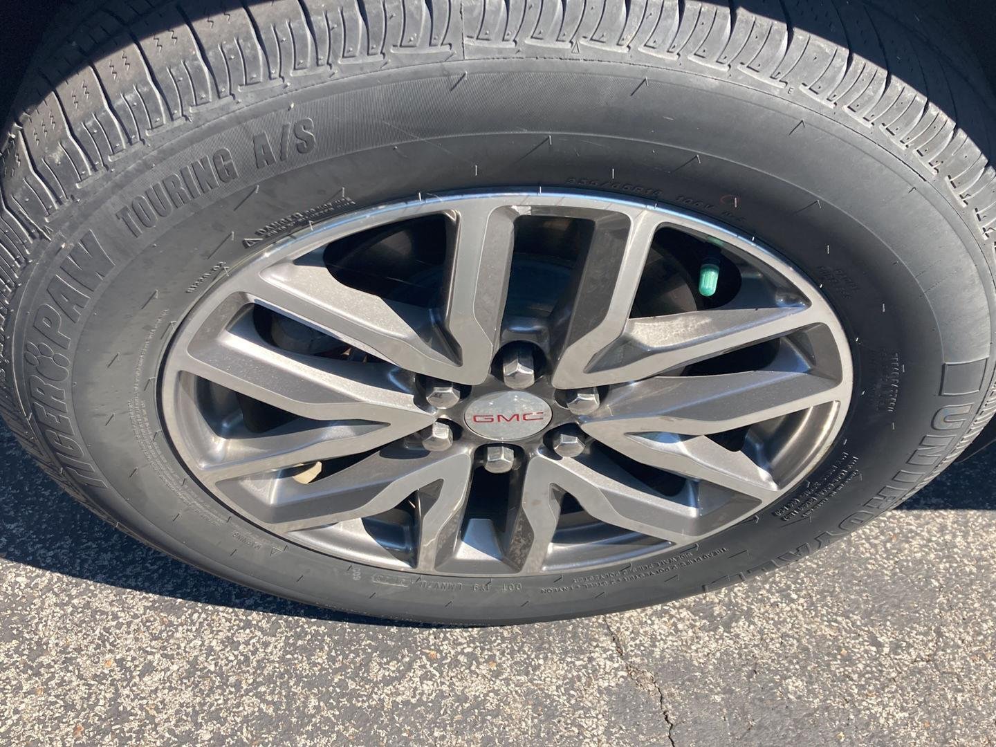 Used 2019  GMC SLE-2 image 8