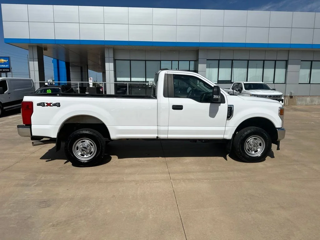 Used 2022 White Ford XL image 32