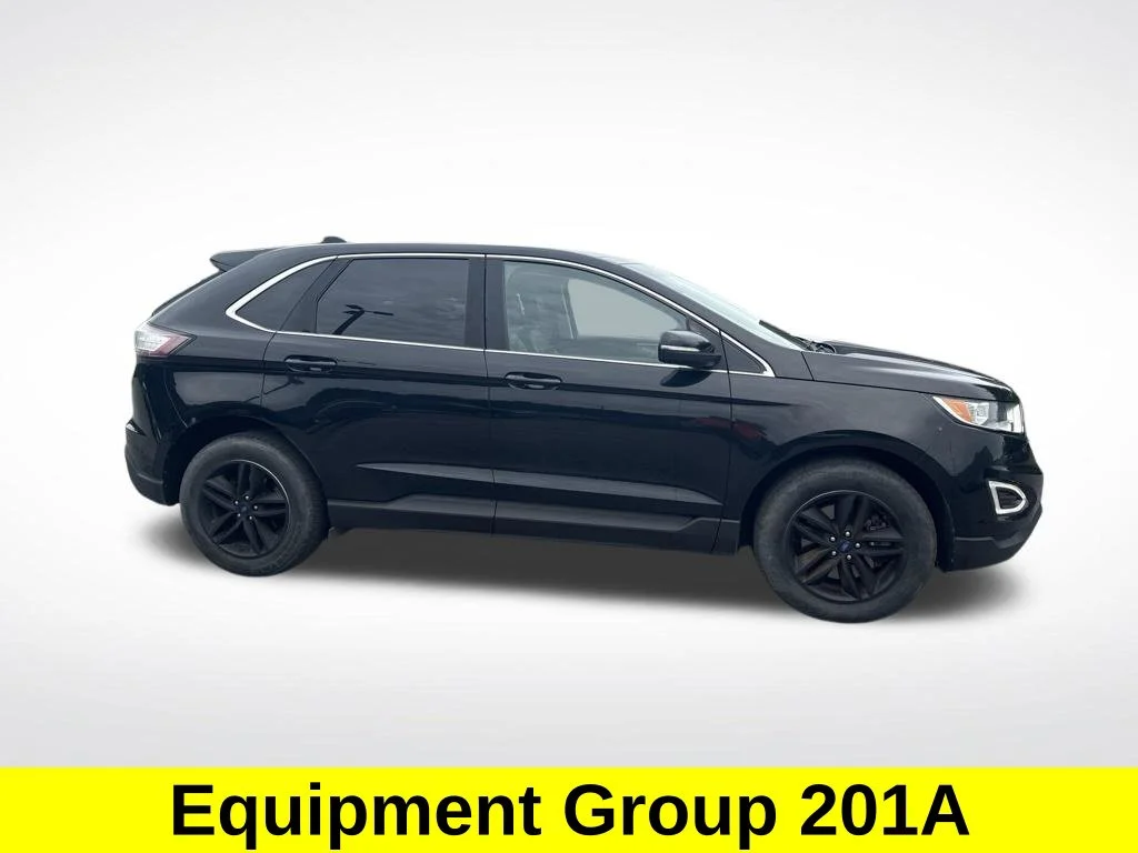 Used 2018 Black Ford SEL image 3