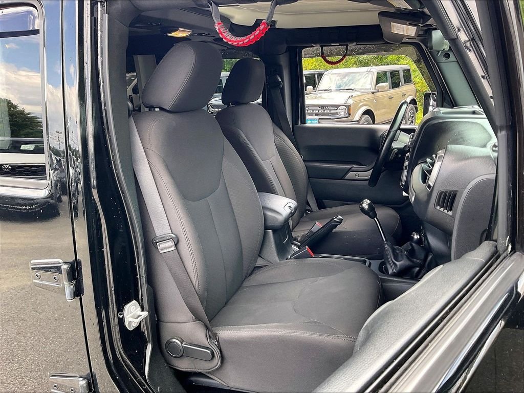 Used 2017 Black Clearcoat Jeep Unlimited Sport image 10