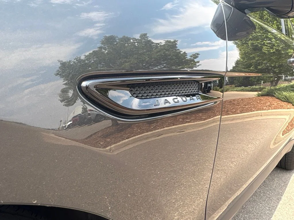 Used 2017  Jaguar 35t Prestige image 9