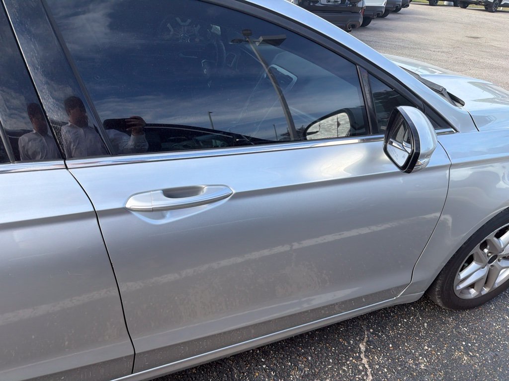 Used 2013 Silver Ford SE image 8