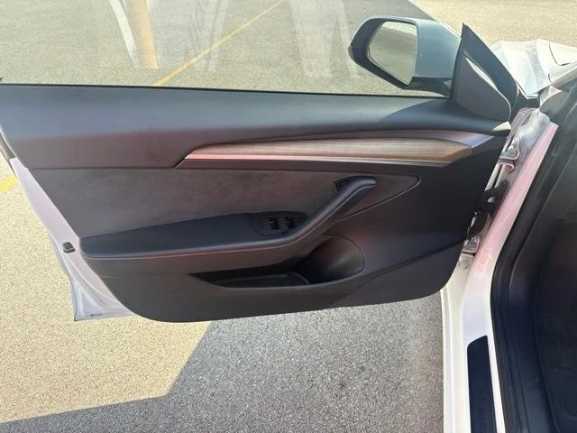 Used 2021  Tesla Performance image 11