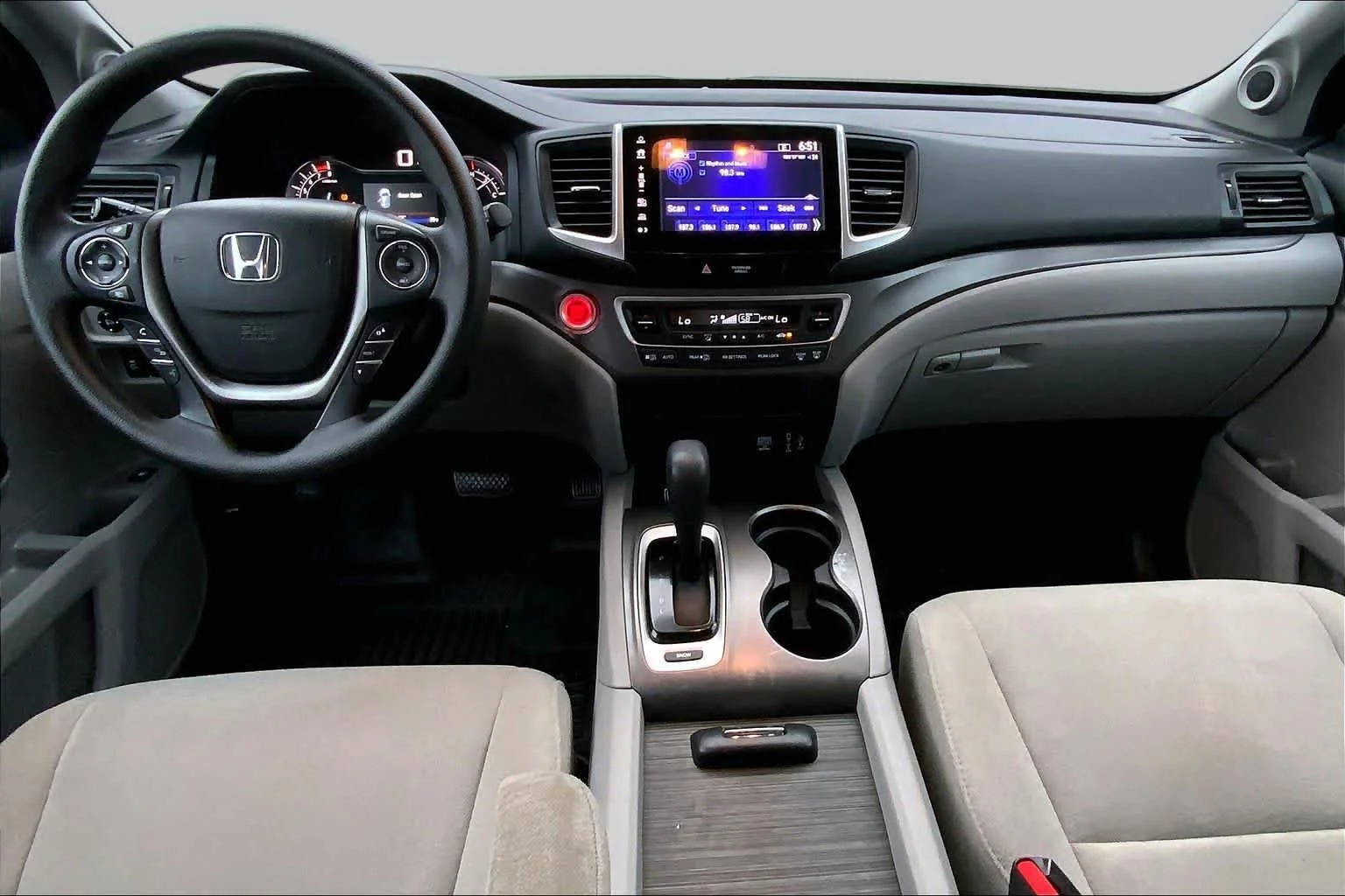 Used 2017 Lunar Silver Metallic Honda EX image 15
