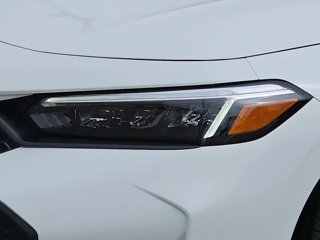 Used 2026 Platinum White Pearl Honda Sport image 27