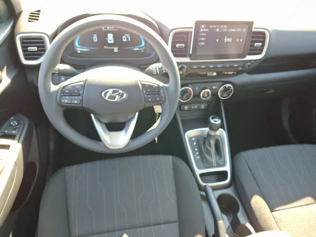 New 2026 Green Hyundai SE image 7