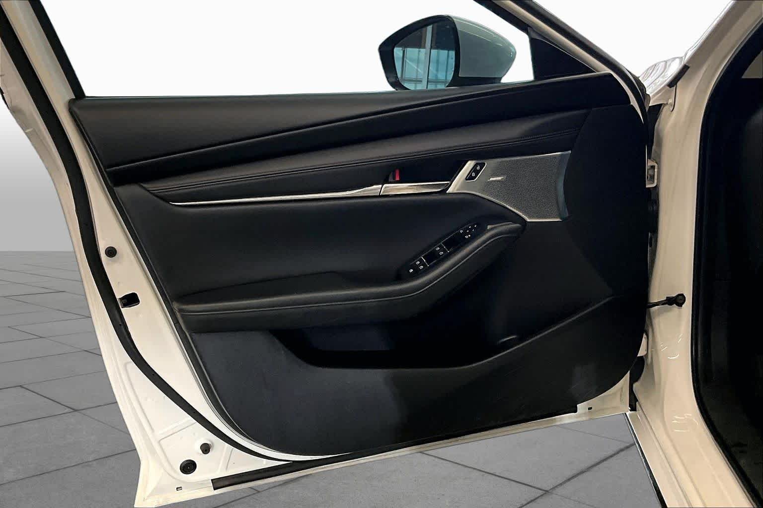Used 2019 Snowflake White Pearl Mica Mazda w/Premium Pkg image 20