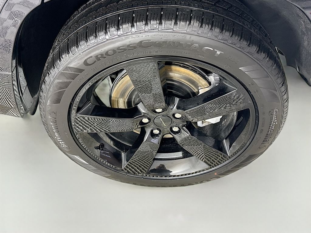 New 2026 Santorini Black Land Rover X-Dynamic SE image 29