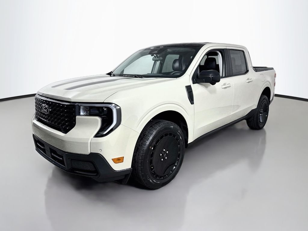 Used 2025 Sand Ford Lariat image 3