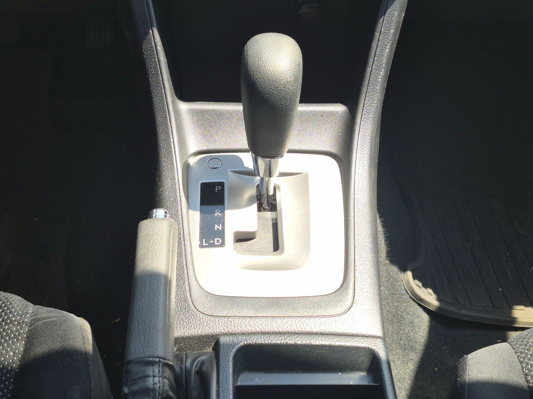 Used 2014 Dark Gray Metallic Subaru 2.0i image 26
