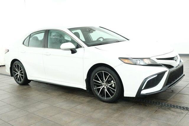 Certified Used 2024 ICE CAP Toyota  image 7