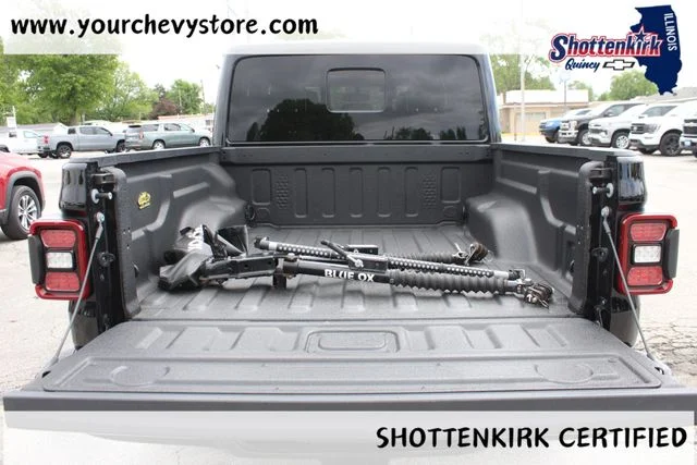 Used 2022 Black Jeep Overland image 5
