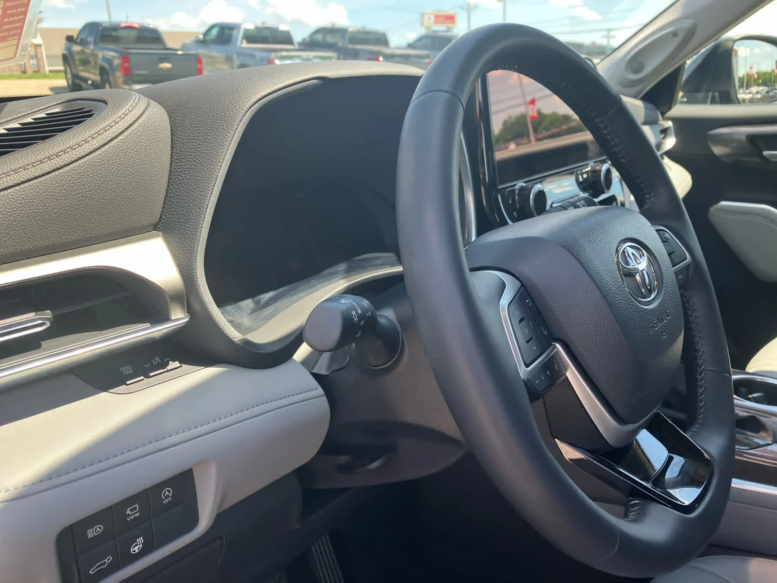 Certified Used 2025 Heavy Metal Toyota Limited image 10