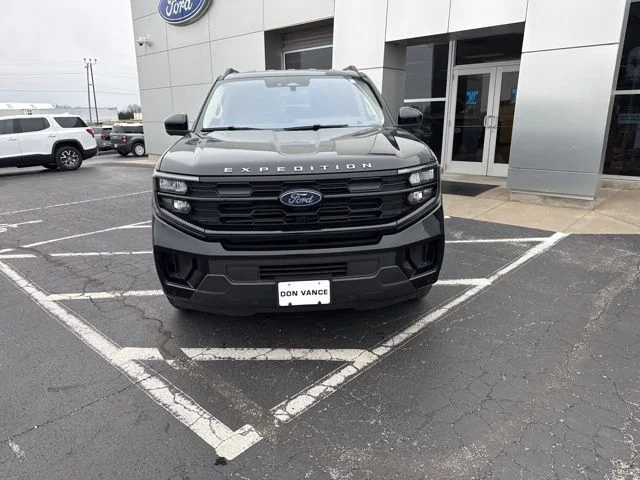 Used 2025 Black Ford Active image 8