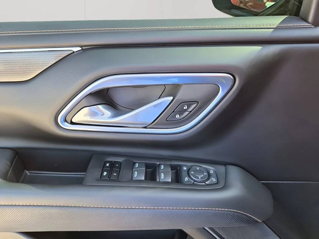 2024 GMC Yukon AT4 - Photo 34